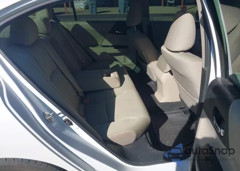 2016 Honda Accord Lx z USA, uszkodzony, nr VIN 1HGCR2F32GA061551